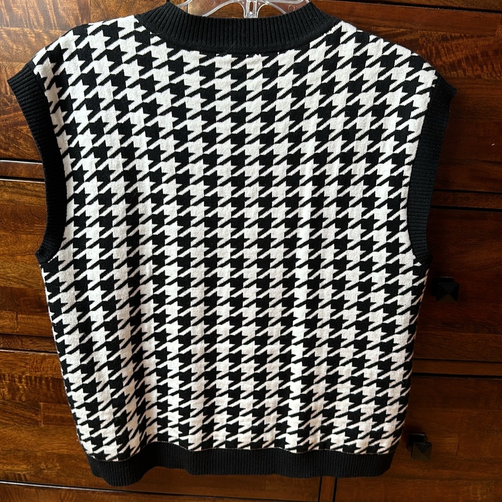 Talbots Houndstooth Sweater Vest - Size M - Picture 4 of 4